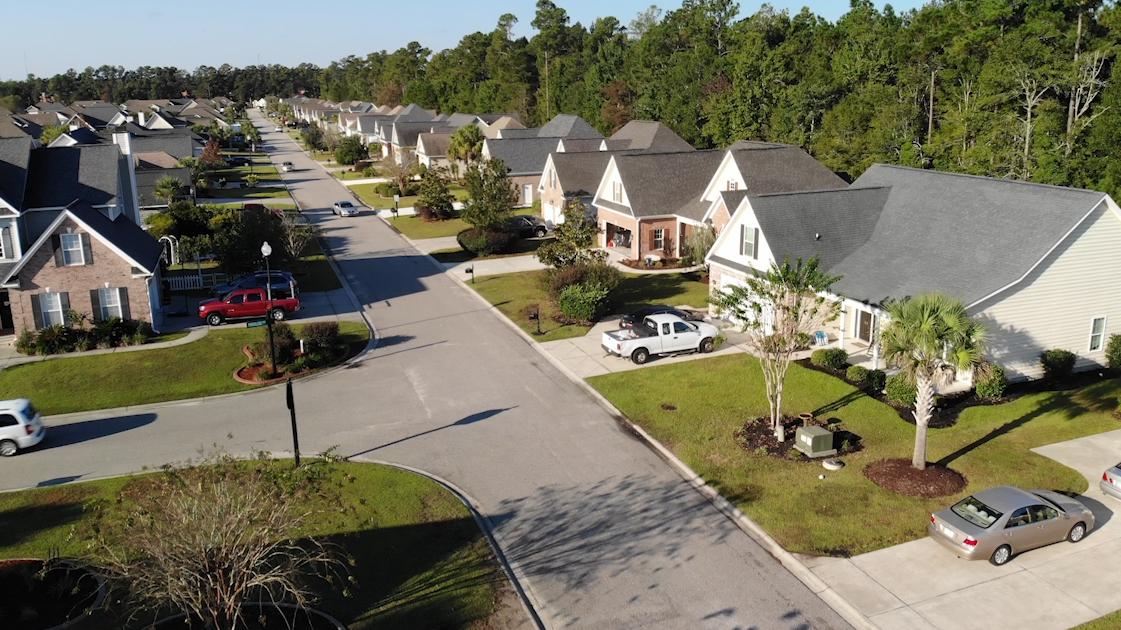 drone footage of the myrtle beach subdivision