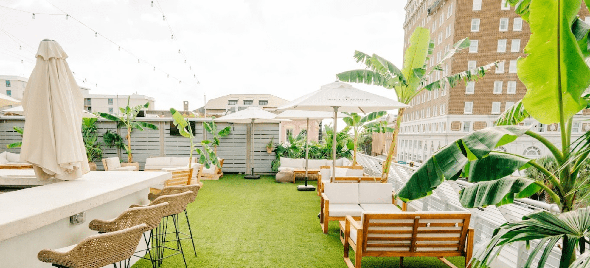 8 Rooftop Bars in Charleston You’re Going to Love